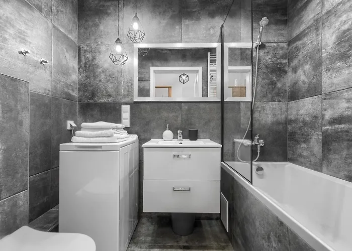 Apartment Emilii Plater Iv - Unique *